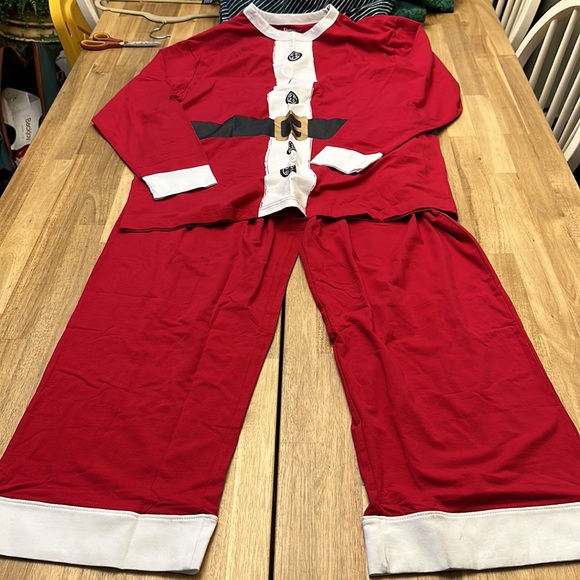 <3 NWT! Pajamagram Santa Claus Pajama Set - Picture 4 of 15